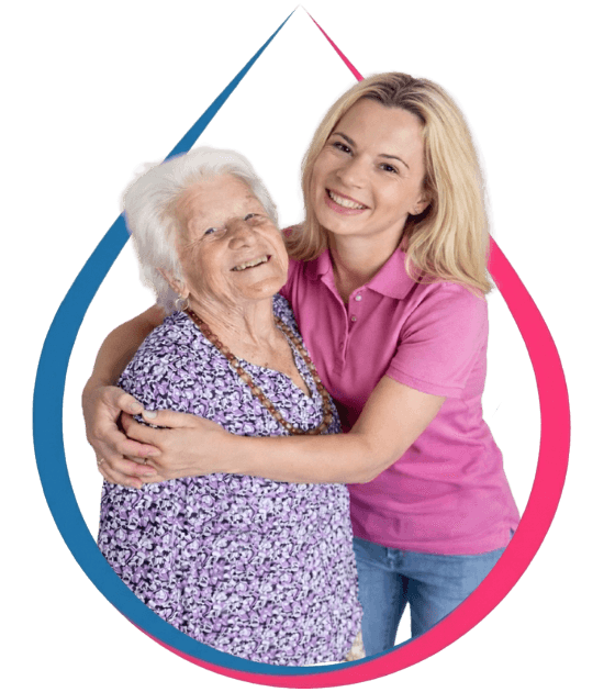 Pflegekraft unterstützt Seniorin zu Hause